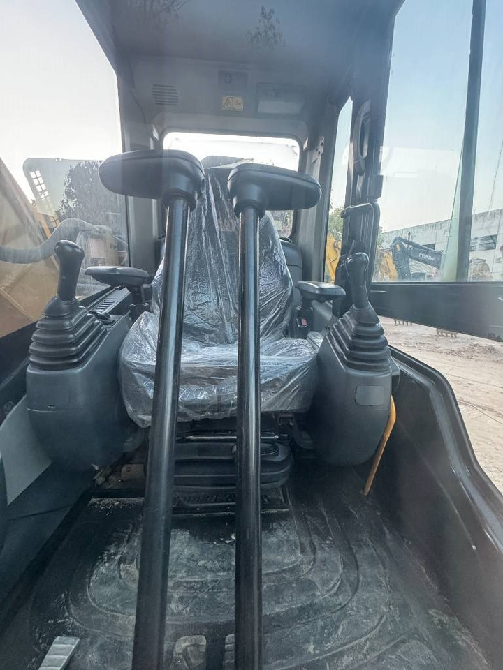 CAT 320 D C7.1 ENGINE - Pelle sur chenille: photos 5 CAT 320 D C7.1 ENGINE - Pelle sur chenille: photos 5