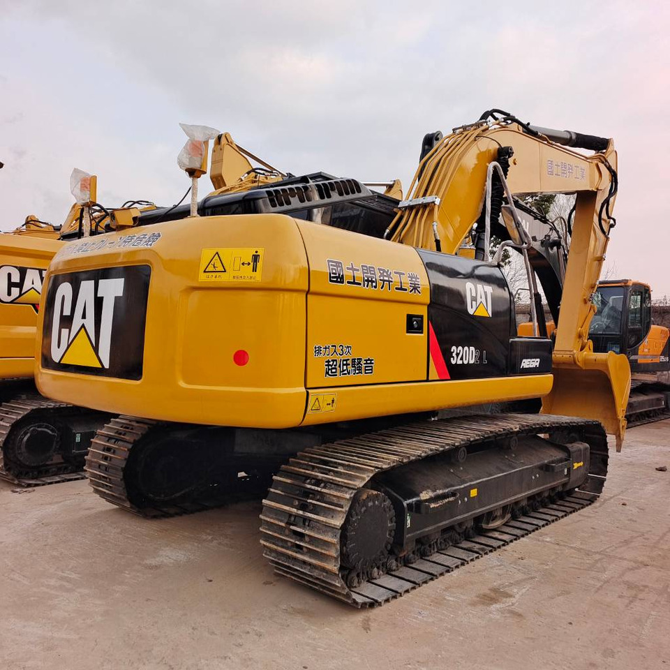 CAT 320 D - Pelle sur chenille: photos 5 CAT 320 D - Pelle sur chenille: photos 5