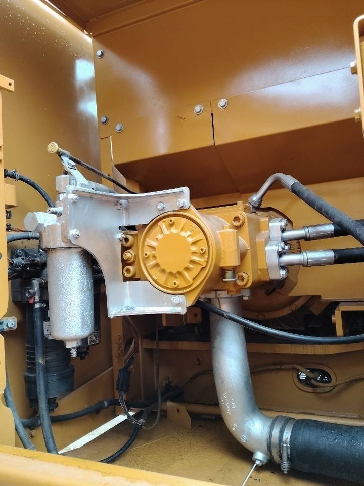 CAT 330GC - Pelle sur chenille: photos 5 CAT 330GC - Pelle sur chenille: photos 5