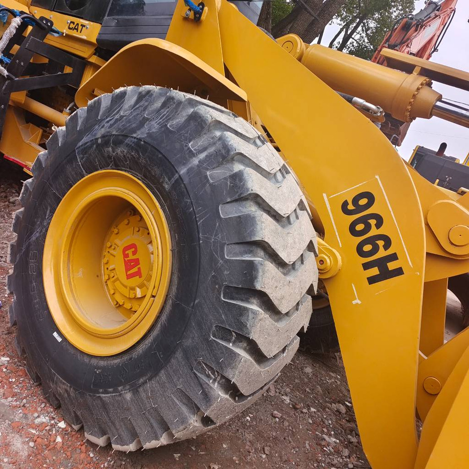 CAT 966 H - Chargeuse sur pneus: photos 5 CAT 966 H - Chargeuse sur pneus: photos 5