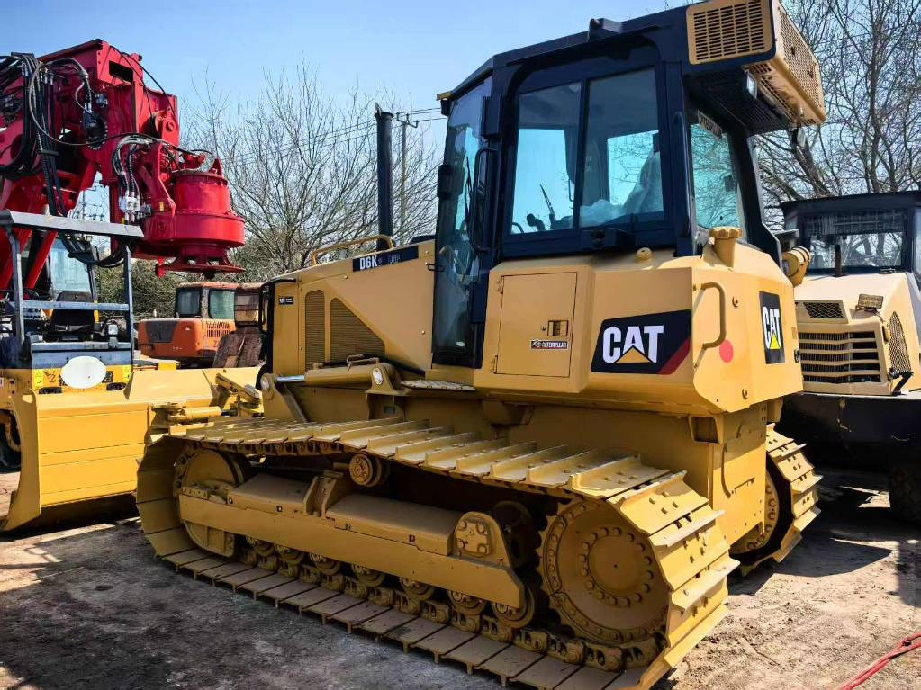 CAT D 6 K XLP - Niveleuse: photos 2 CAT D 6 K XLP - Niveleuse: photos 2