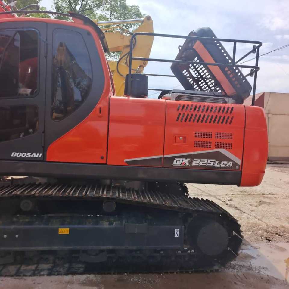 Doosan DX 225 LC - Pelle sur chenille: photos 4 Doosan DX 225 LC - Pelle sur chenille: photos 4