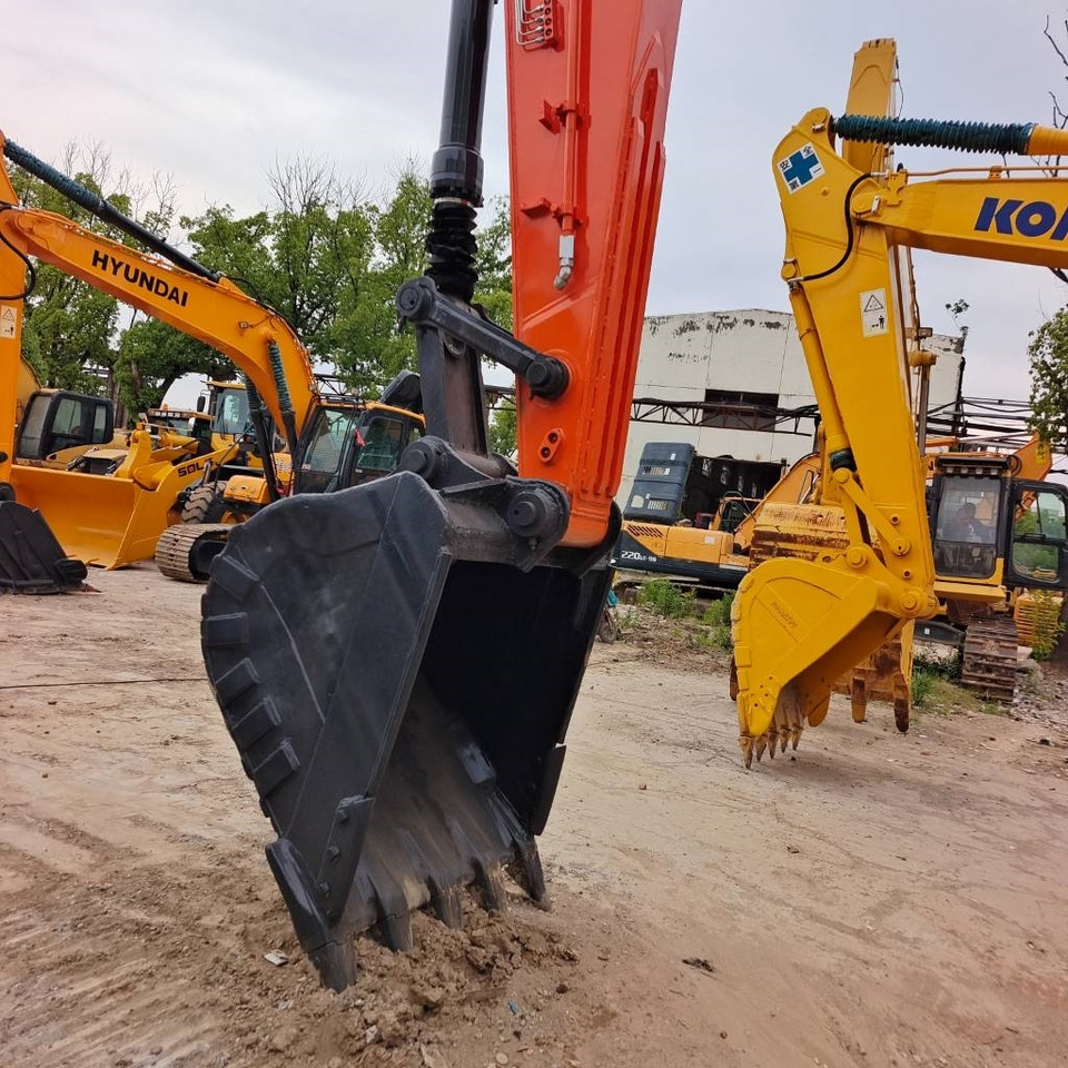 Doosan DX 300 - Pelle sur chenille: photos 4 Doosan DX 300 - Pelle sur chenille: photos 4