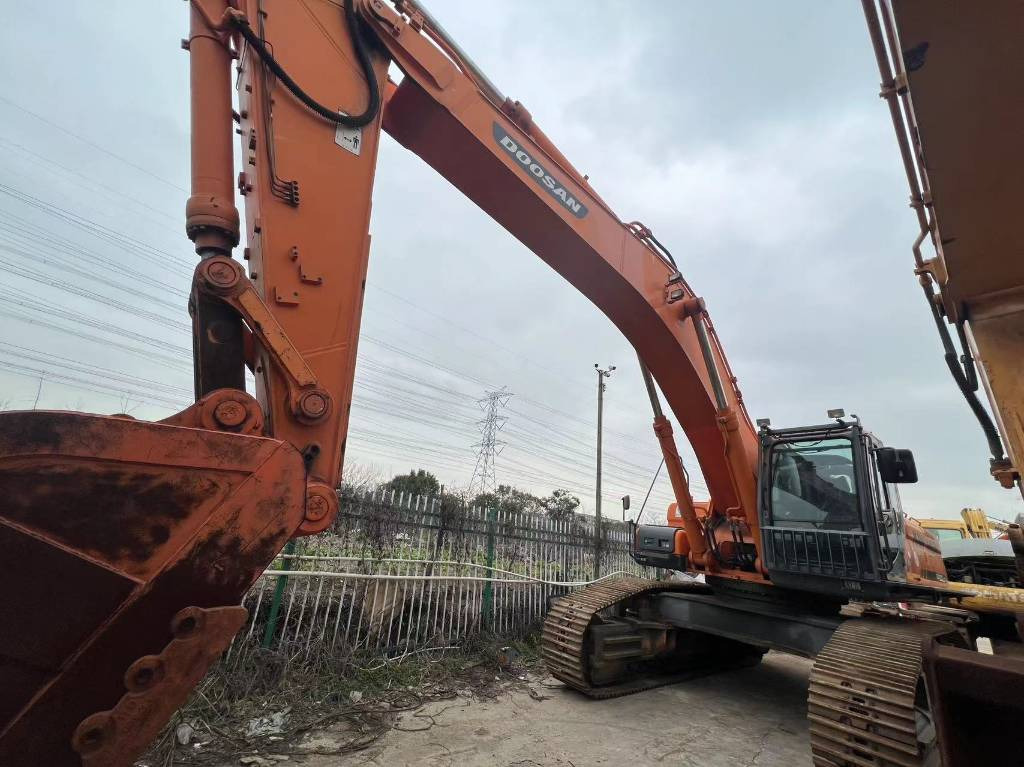 Doosan DX 500 LCA - Pelle sur chenille: photos 5 Doosan DX 500 LCA - Pelle sur chenille: photos 5