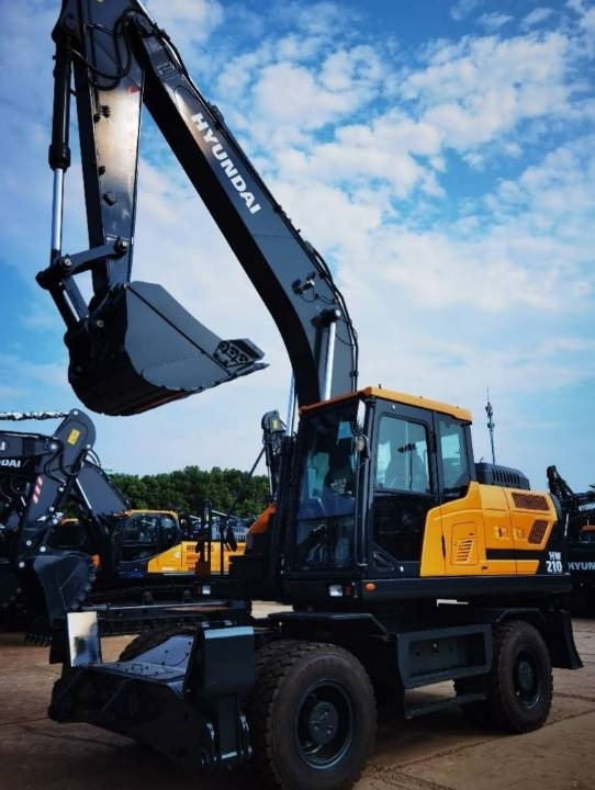 Hyundai 210W-9 - Pelle sur pneus: photos 4 Hyundai 210W-9 - Pelle sur pneus: photos 4