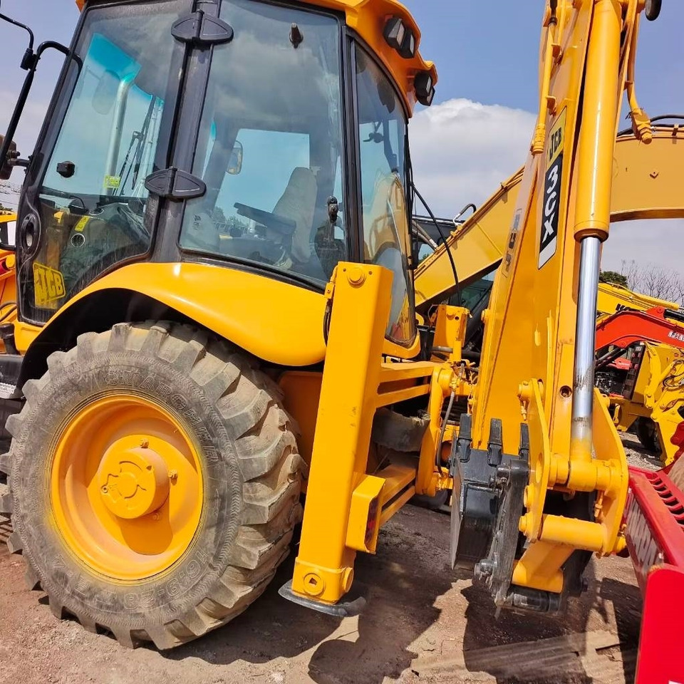 JCB 3 CX - Tractopelle: photos 5 JCB 3 CX - Tractopelle: photos 5