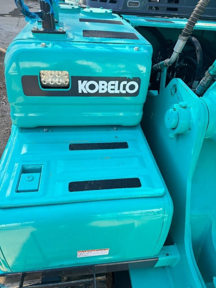 Kobelco SK 200 - Pelle sur chenille: photos 5 Kobelco SK 200 - Pelle sur chenille: photos 5