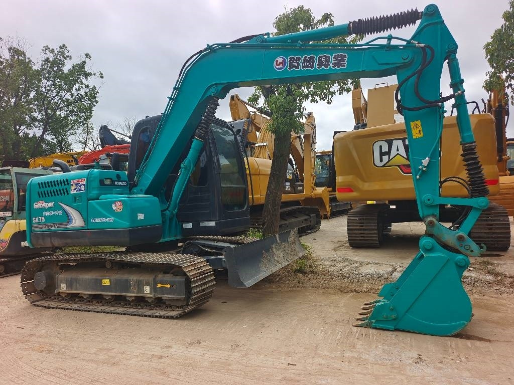 Kobelco SK 75 SR - Mini pelle: photos 3 Kobelco SK 75 SR - Mini pelle: photos 3