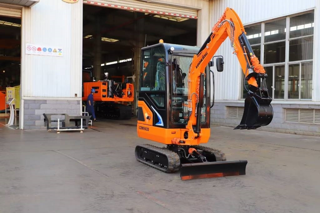 Lonking LG 6020 BRAND NEW MACHINE - Pelle sur chenille: photos 2 Lonking LG 6020 BRAND NEW MACHINE - Pelle sur chenille: photos 2
