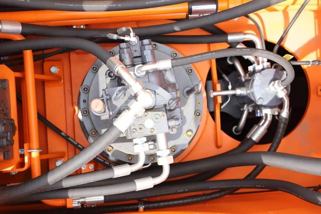 Lonking LG 6345 G4 100% brand new machine - Pelle sur chenille: photos 5 Lonking LG 6345 G4 100% brand new machine - Pelle sur chenille: photos 5