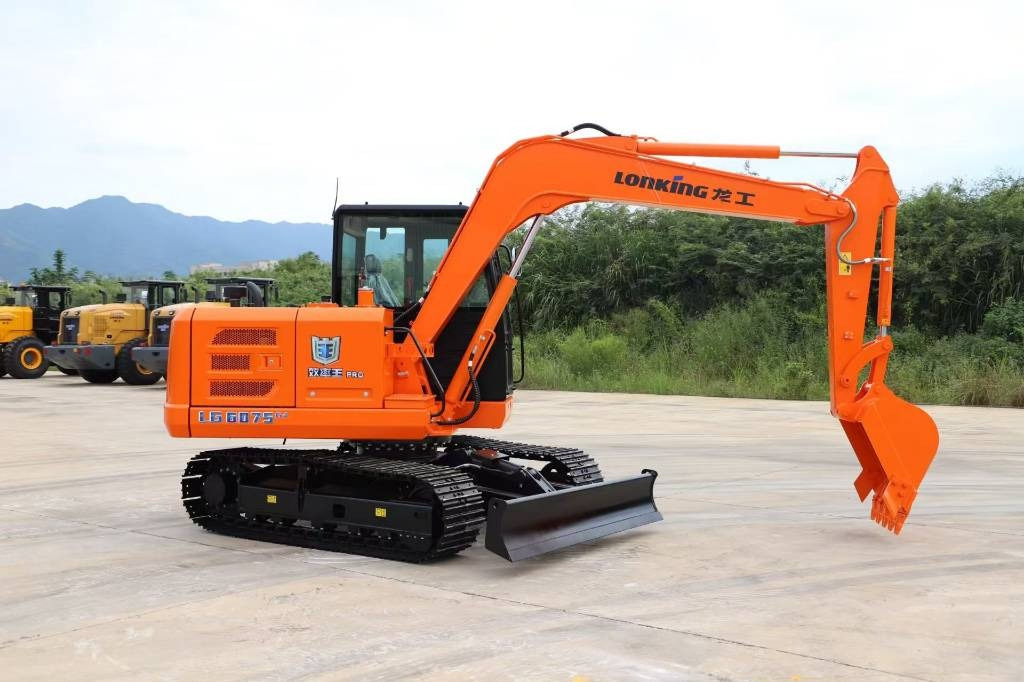 Lonking LG6075G4 100% NEW MACHINE - Pelle sur chenille: photos 1 Lonking LG6075G4 100% NEW MACHINE - Pelle sur chenille: photos 1