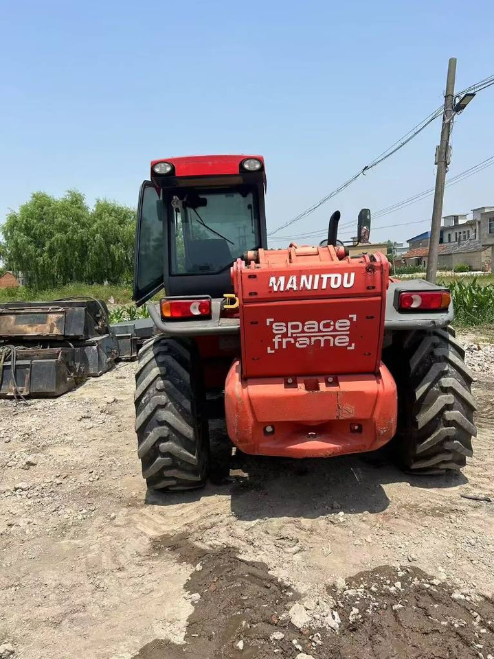 Manitou MT 1740 SL T - Mini chargeuse: photos 3 Manitou MT 1740 SL T - Mini chargeuse: photos 3