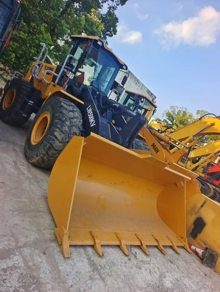 XCMG LW 500 KV - Chargeuse sur pneus: photos 5 XCMG LW 500 KV - Chargeuse sur pneus: photos 5