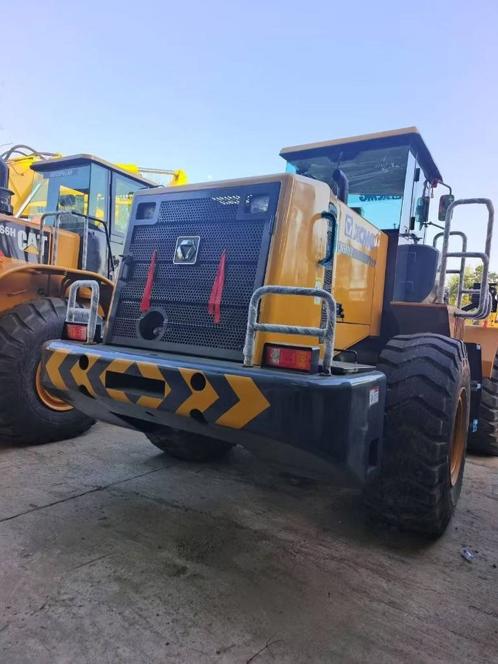 XCMG LW 500 KV - Chargeuse sur pneus: photos 2 XCMG LW 500 KV - Chargeuse sur pneus: photos 2