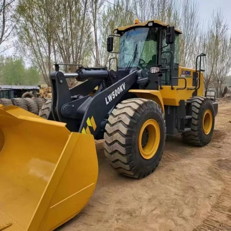 XCMG LW 500 KV - Chargeuse sur pneus: photos 2 XCMG LW 500 KV - Chargeuse sur pneus: photos 2