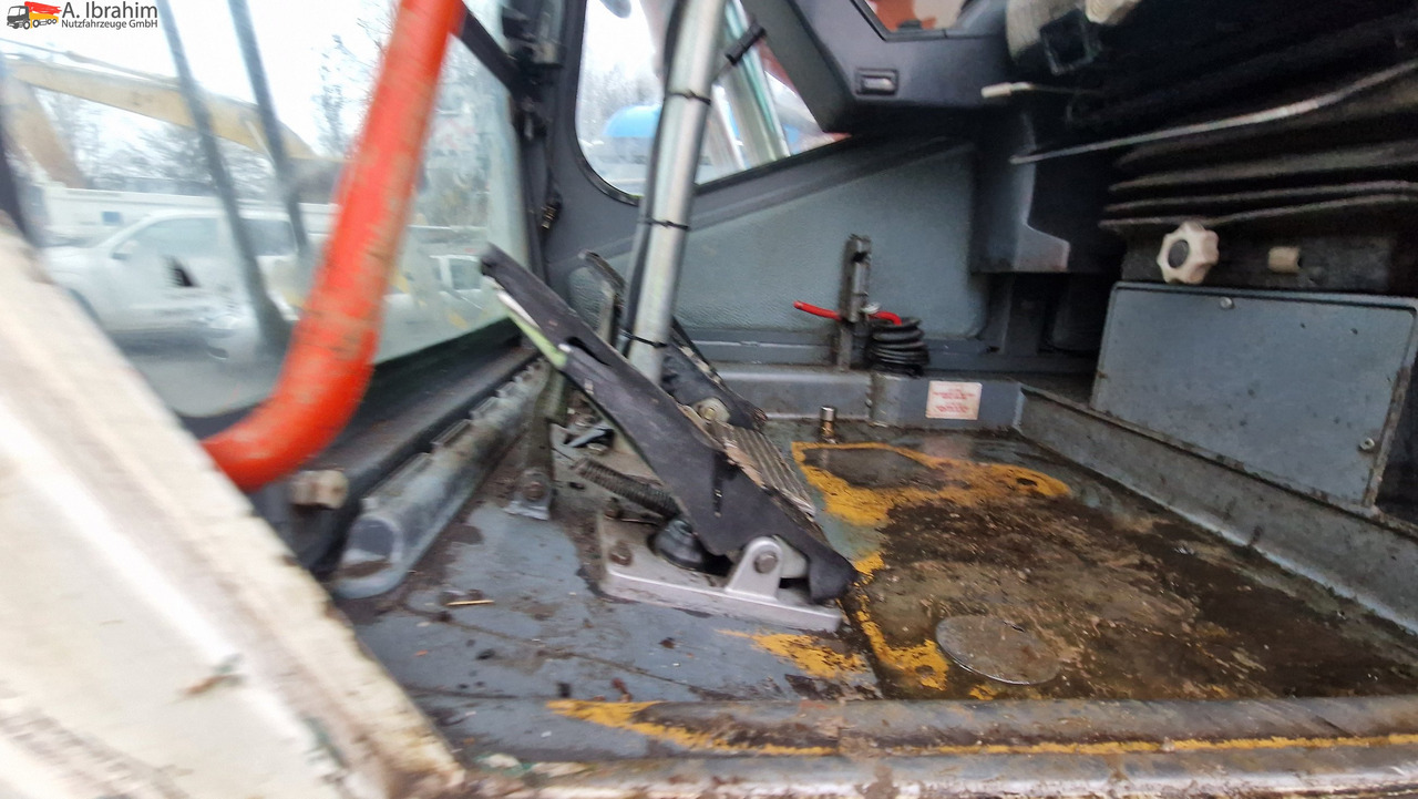 Atlas 1604K Verstellausleger - Pelle sur pneus: photos 4 Atlas 1604K Verstellausleger - Pelle sur pneus: photos 4