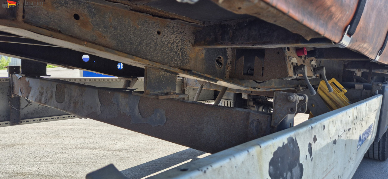 Krone AZP Schiebeplane, Edscha - Remorque rideaux coulissants: photos 4 Krone AZP Schiebeplane, Edscha - Remorque rideaux coulissants: photos 4