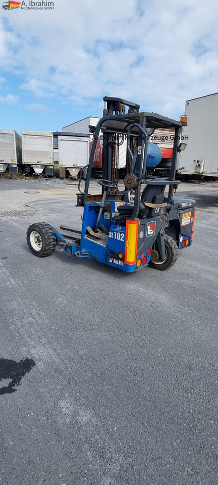 Chariot embarqué M4-25.3F Moffett Mitnahmestapler: photos 8 Chariot embarqué M4-25.3F Moffett Mitnahmestapler: photos 8