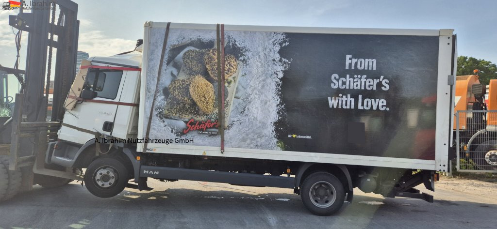 MAN TGL 8.160 4x2 Brotkoffer mit Kühlfach nicht fahrbereit ! nicht rollfähig - Utilitaire frigorifique: photos 1 MAN TGL 8.160 4x2 Brotkoffer mit Kühlfach nicht fahrbereit ! nicht rollfähig - Utilitaire frigorifique: photos 1