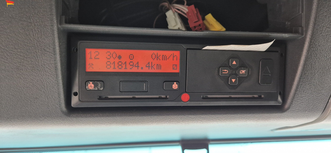 MAN TGX 26.460 Vario-Rahmen deutsches Fahrzeug. ohne Wechselbrücke - Camion à rideaux coulissants: photos 4 MAN TGX 26.460 Vario-Rahmen deutsches Fahrzeug. ohne Wechselbrücke - Camion à rideaux coulissants: photos 4