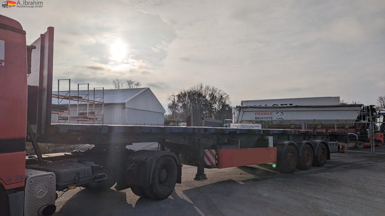 Meusburger MPS-3 Schräglader - Semi-remorque plateau: photos 1 Meusburger MPS-3 Schräglader - Semi-remorque plateau: photos 1