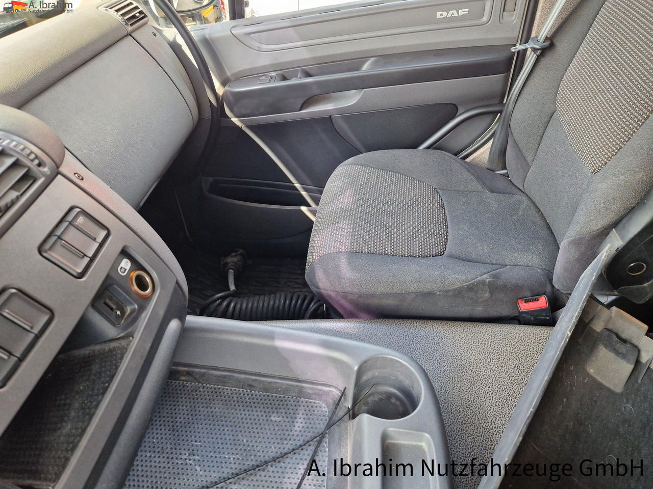 Daf CF 400 FT PTO für Kompressor Standklima, fehlerfrei - Tracteur routier: photos 4 Daf CF 400 FT PTO für Kompressor Standklima, fehlerfrei - Tracteur routier: photos 4