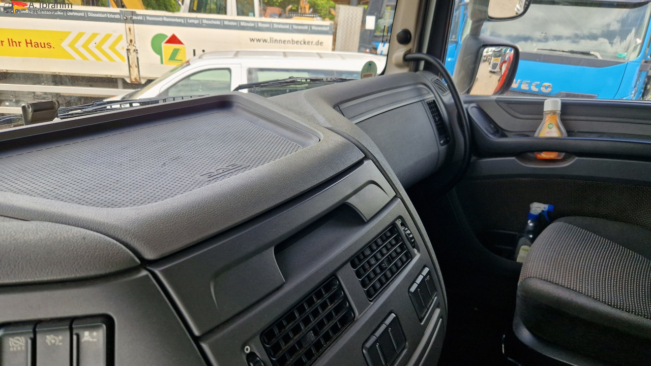 Daf XF460 Superspacecab, 2x Tank, Retarder - Tracteur routier: photos 4 Daf XF460 Superspacecab, 2x Tank, Retarder - Tracteur routier: photos 4