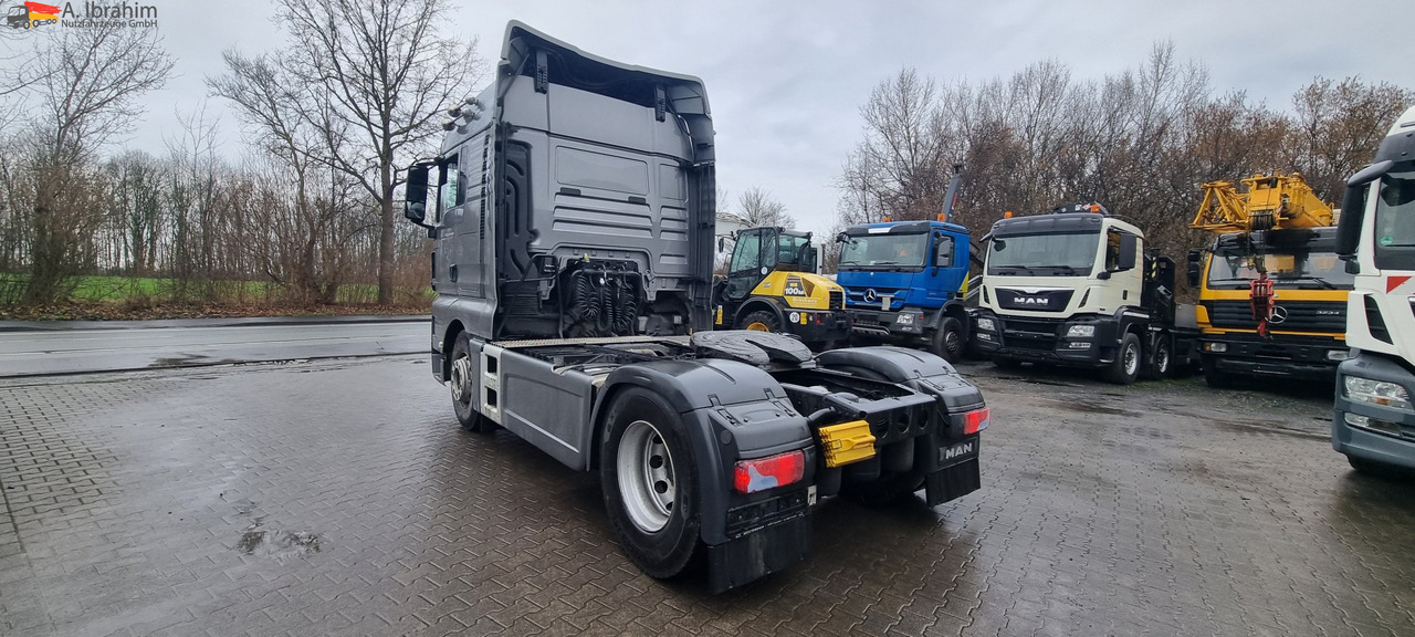 MAN 18.500 TGX Retarder, 2x Tank, Motorschaden !! - Tracteur routier: photos 3 MAN 18.500 TGX Retarder, 2x Tank, Motorschaden !! - Tracteur routier: photos 3