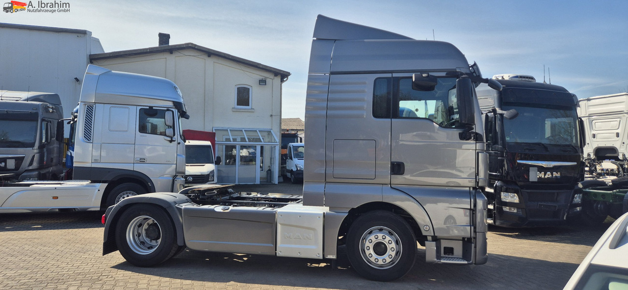 MAN 18.500 TGX, Retarder Klima einsatzbereit - Tracteur routier: photos 1 MAN 18.500 TGX, Retarder Klima einsatzbereit - Tracteur routier: photos 1