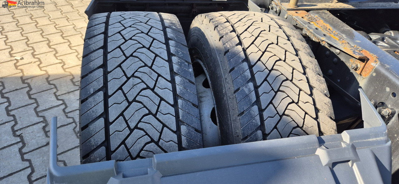 MAN TGX 18.460 Retarder, Klima, 1. Hand 04 2018 - Tracteur routier: photos 5 MAN TGX 18.460 Retarder, Klima, 1. Hand 04 2018 - Tracteur routier: photos 5