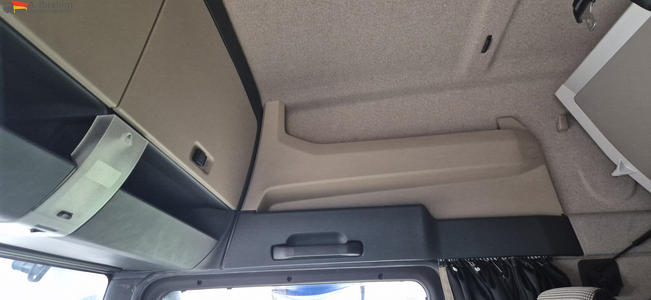 MAN TGX 18.460 Retarder, Klima, 1. Hand Vollspoiler, Vollservice - Tracteur routier: photos 3 MAN TGX 18.460 Retarder, Klima, 1. Hand Vollspoiler, Vollservice - Tracteur routier: photos 3