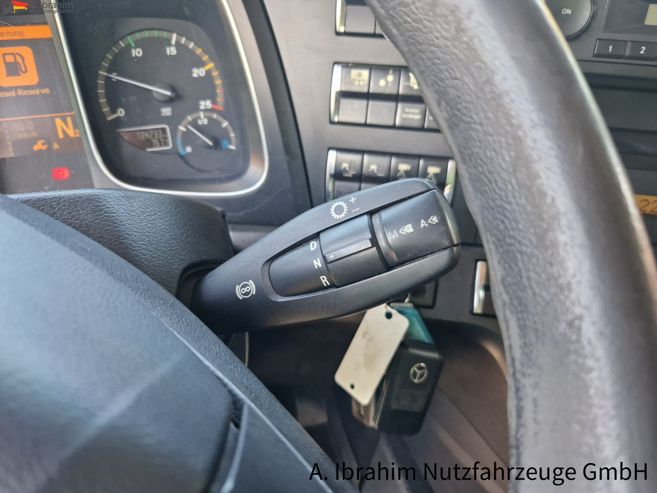 Mercedes-Benz 1845 Retarder, Klima, Navi Schneeketten, Euro 5 - Tracteur routier: photos 4 Mercedes-Benz 1845 Retarder, Klima, Navi Schneeketten, Euro 5 - Tracteur routier: photos 4