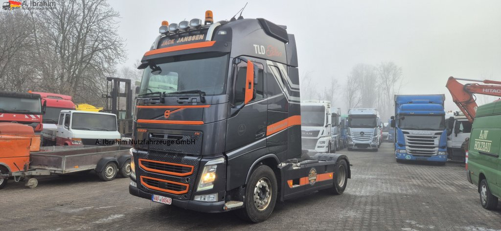 Volvo FH 460 Vollspoiler, Topzustand - Tracteur routier: photos 1 Volvo FH 460 Vollspoiler, Topzustand - Tracteur routier: photos 1