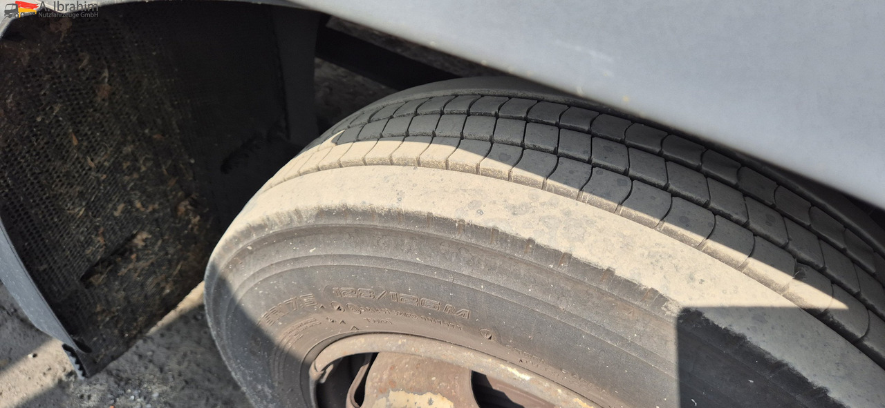 MAN TGL 8.150 4X2 BL Unfallschaden bedingt fahrbereit, Motor ok - Véhicule utilitaire: photos 5 MAN TGL 8.150 4X2 BL Unfallschaden bedingt fahrbereit, Motor ok - Véhicule utilitaire: photos 5