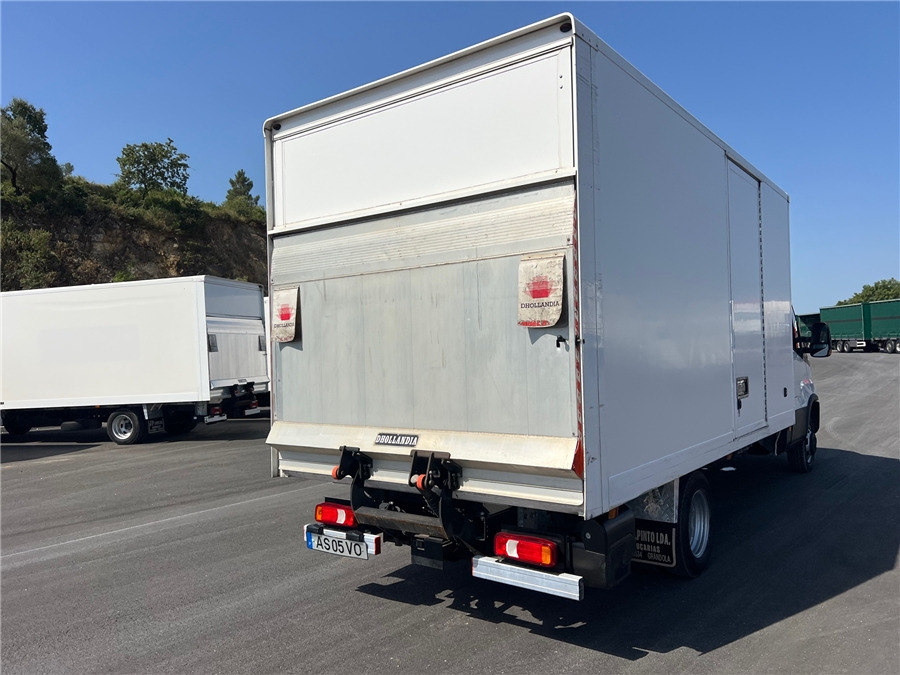 Iveco 35C16HA8 - Camion fourgon: photos 4 Iveco 35C16HA8 - Camion fourgon: photos 4
