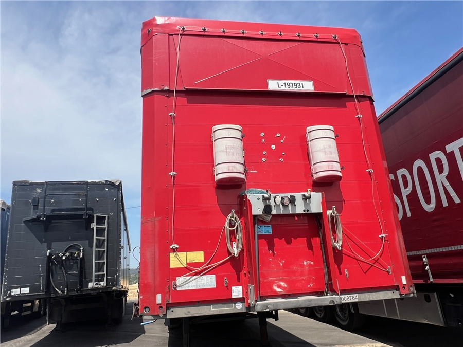 SCHMITZ CARGOBULL SCB-S3T TETO ELEVAR - Semi-remorque rideaux coulissants: photos 3 SCHMITZ CARGOBULL SCB-S3T TETO ELEVAR - Semi-remorque rideaux coulissants: photos 3