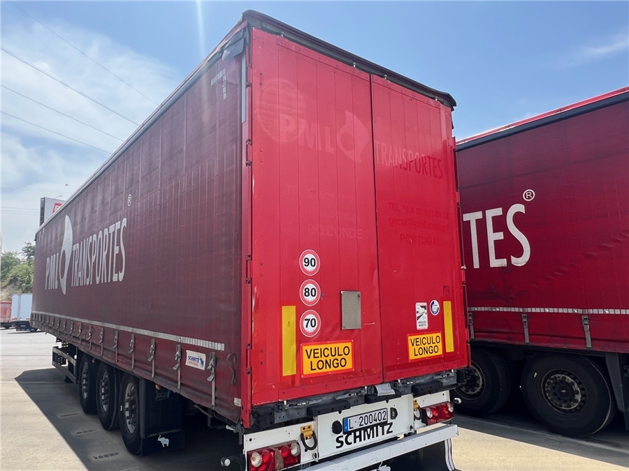 SCHMITZ CARGOBULL SCB-S3T TETO ELEVAR - Semi-remorque rideaux coulissants: photos 3 SCHMITZ CARGOBULL SCB-S3T TETO ELEVAR - Semi-remorque rideaux coulissants: photos 3