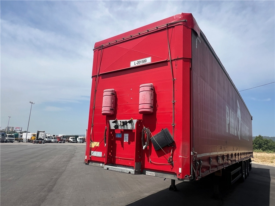 SCHMITZ CARGOBULL SCB-S3T TETO ELEVAR - Semi-remorque rideaux coulissants: photos 2 SCHMITZ CARGOBULL SCB-S3T TETO ELEVAR - Semi-remorque rideaux coulissants: photos 2