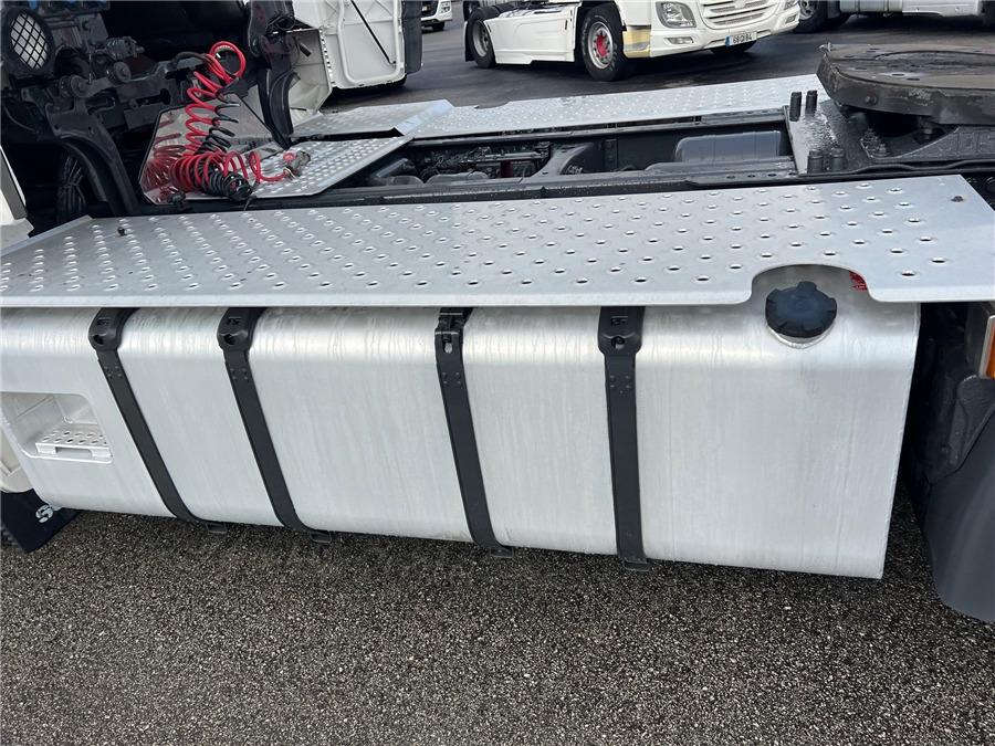 Tracteur routier Scania R560: photos 11