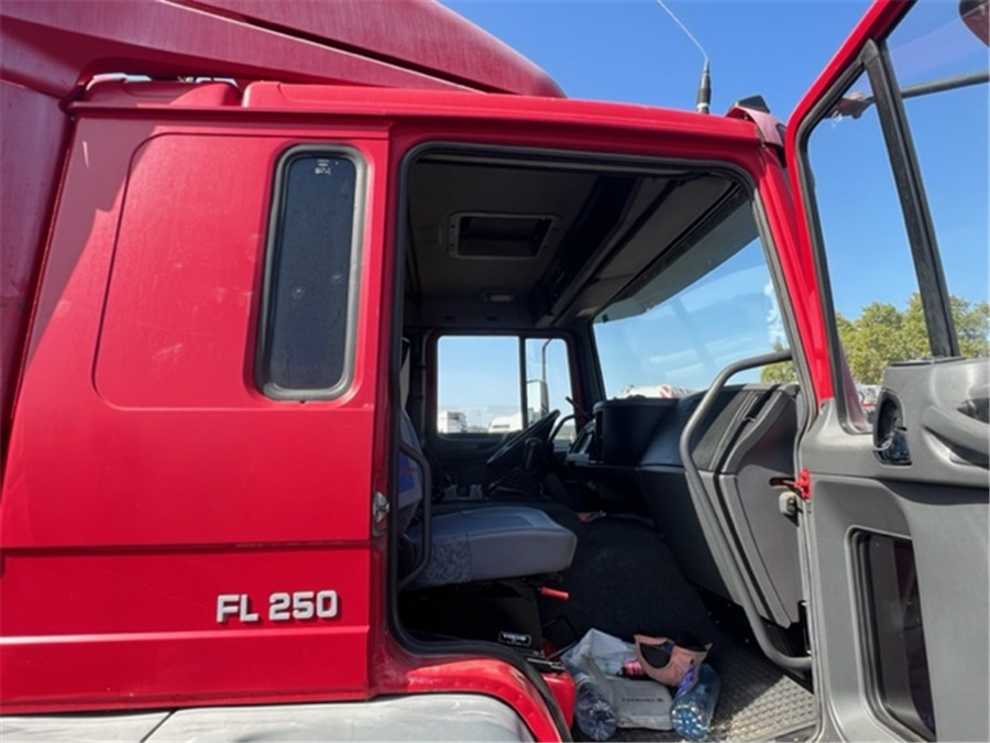 Volvo FL250 - Châssis cabine: photos 5 Volvo FL250 - Châssis cabine: photos 5