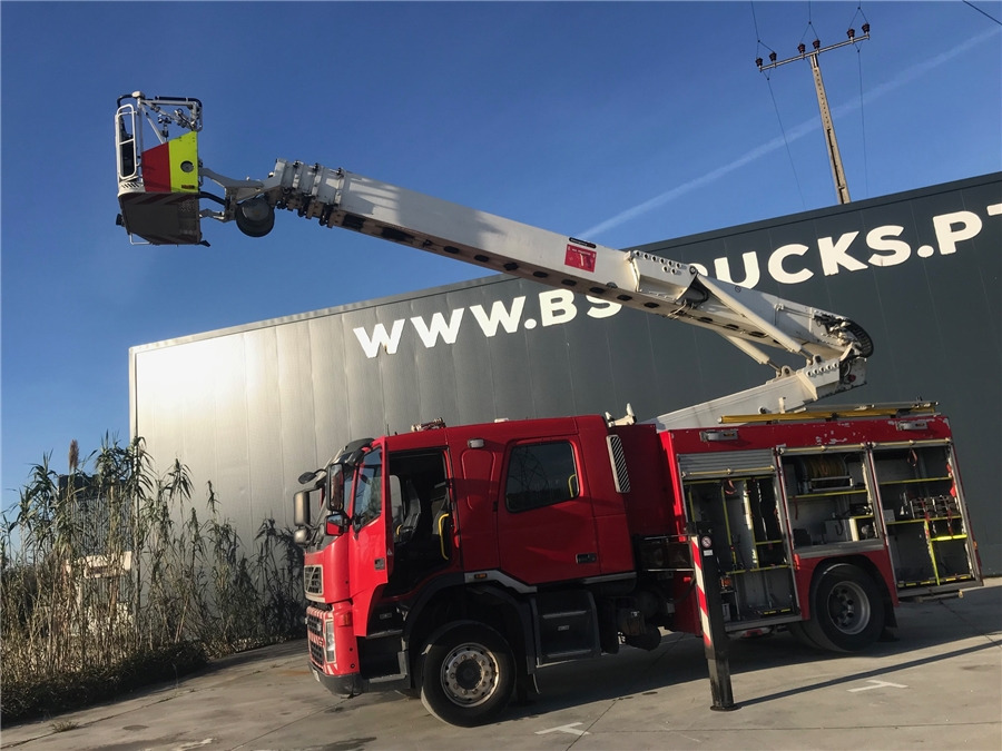 Camion de pompier Volvo FM 340 FIRE TRUCK: photos 19 Camion de pompier Volvo FM 340 FIRE TRUCK: photos 19