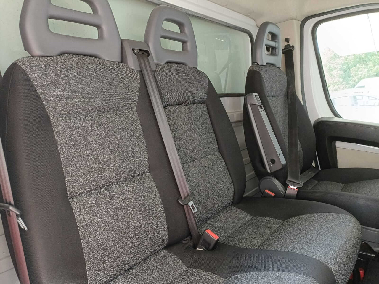 Fourgon grand volume FIAT DUCATO MAXI: photos 14