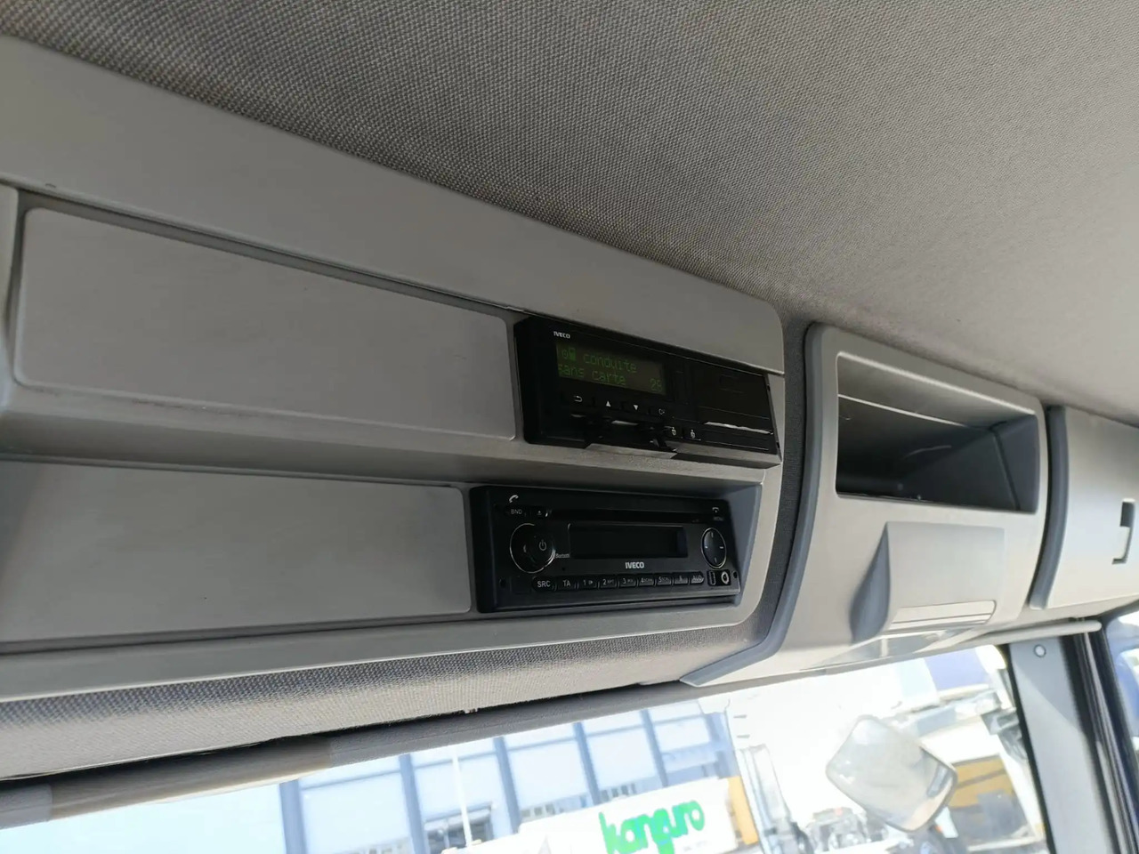 IVECO EUROCARGO 160E25P - Châssis cabine: photos 5 IVECO EUROCARGO 160E25P - Châssis cabine: photos 5