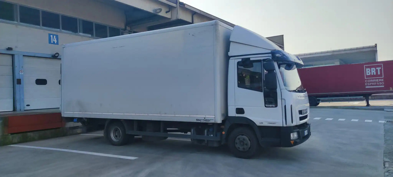 IVECO EUROCARGO 75E21 - Camion fourgon: photos 1 IVECO EUROCARGO 75E21 - Camion fourgon: photos 1
