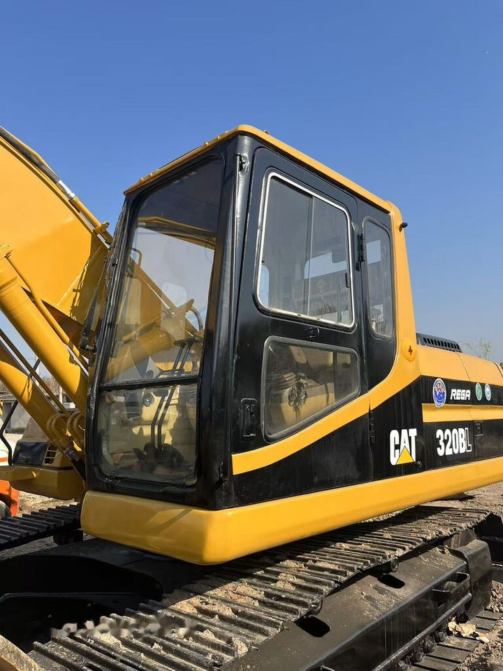 Caterpillar 320BL - Pelle sur chenille: photos 4 Caterpillar 320BL - Pelle sur chenille: photos 4