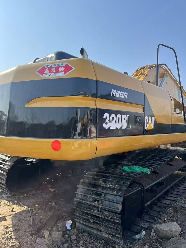 Caterpillar 320BL - Pelle sur chenille: photos 3 Caterpillar 320BL - Pelle sur chenille: photos 3