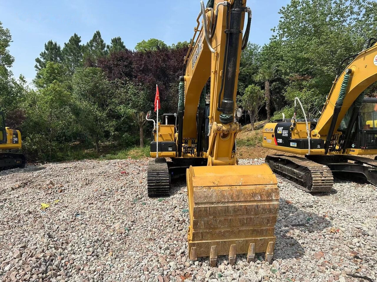 Caterpillar CAT 320D - Pelle sur chenille: photos 2 Caterpillar CAT 320D - Pelle sur chenille: photos 2