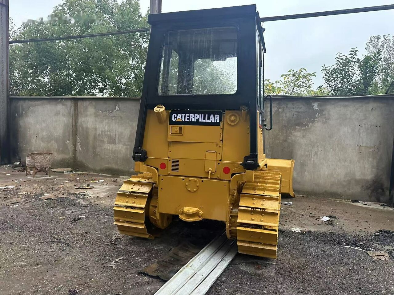 Caterpillar D4C - Bulldozer: photos 4 Caterpillar D4C - Bulldozer: photos 4