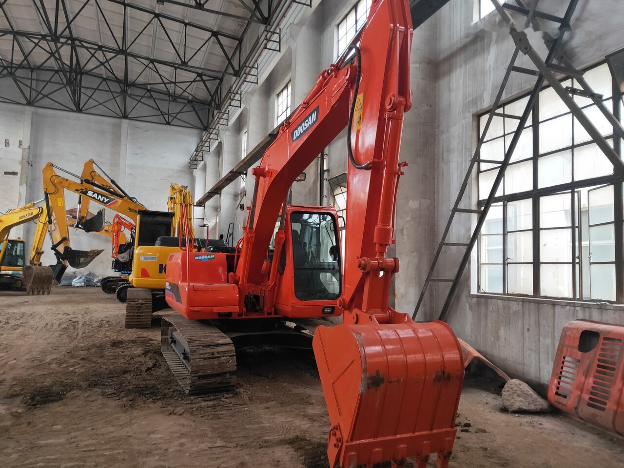 Doosan DH150LC-7 - Pelle sur chenille: photos 4 Doosan DH150LC-7 - Pelle sur chenille: photos 4