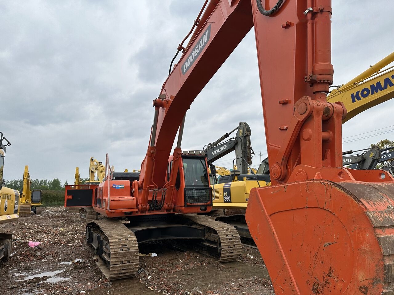 Doosan DH420 - Pelle sur chenille: photos 1 Doosan DH420 - Pelle sur chenille: photos 1